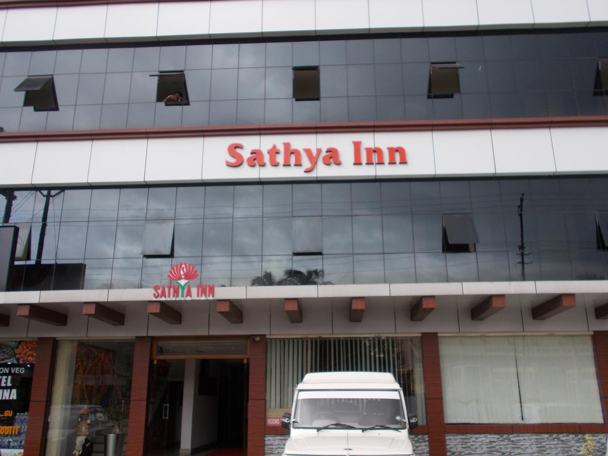 Sathya Inn Guruvāyūr Kültér fotó