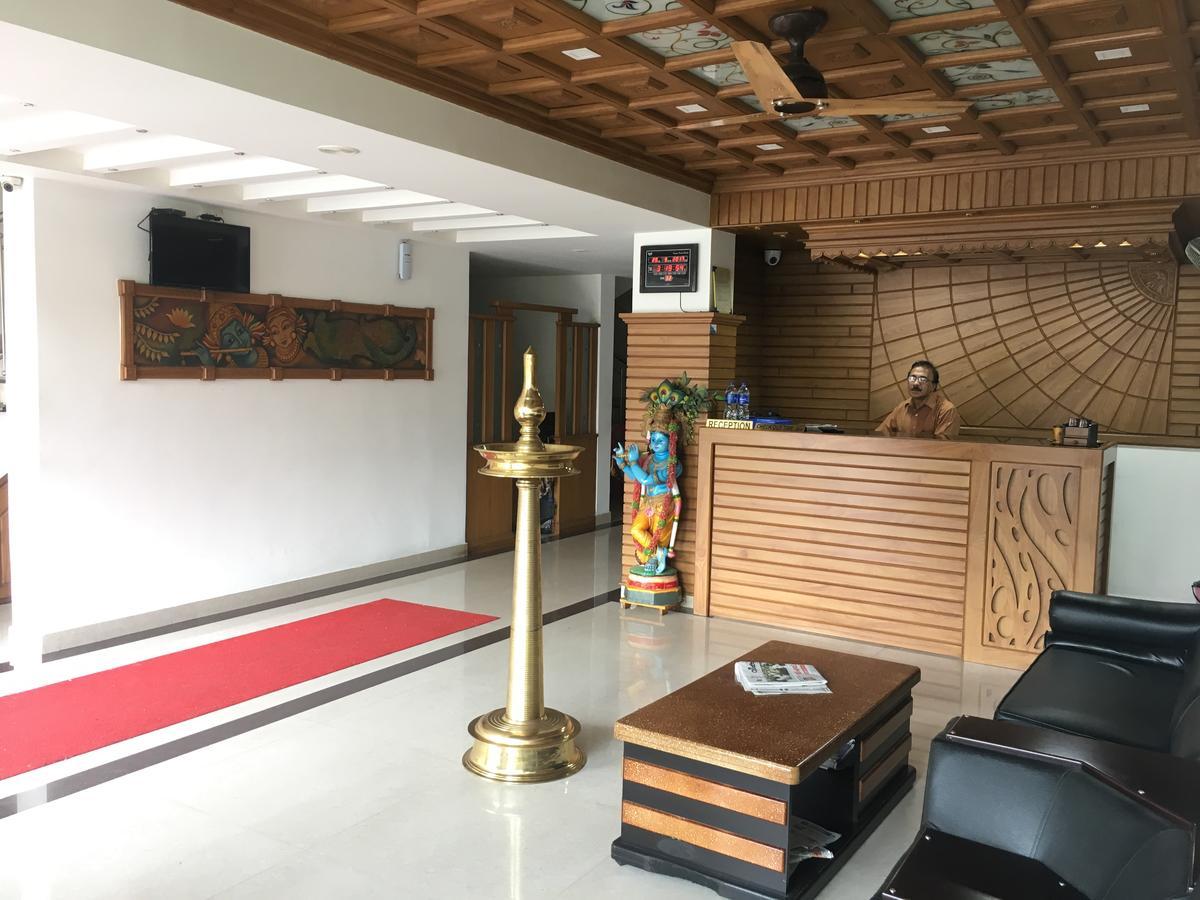 Sathya Inn Guruvāyūr Kültér fotó